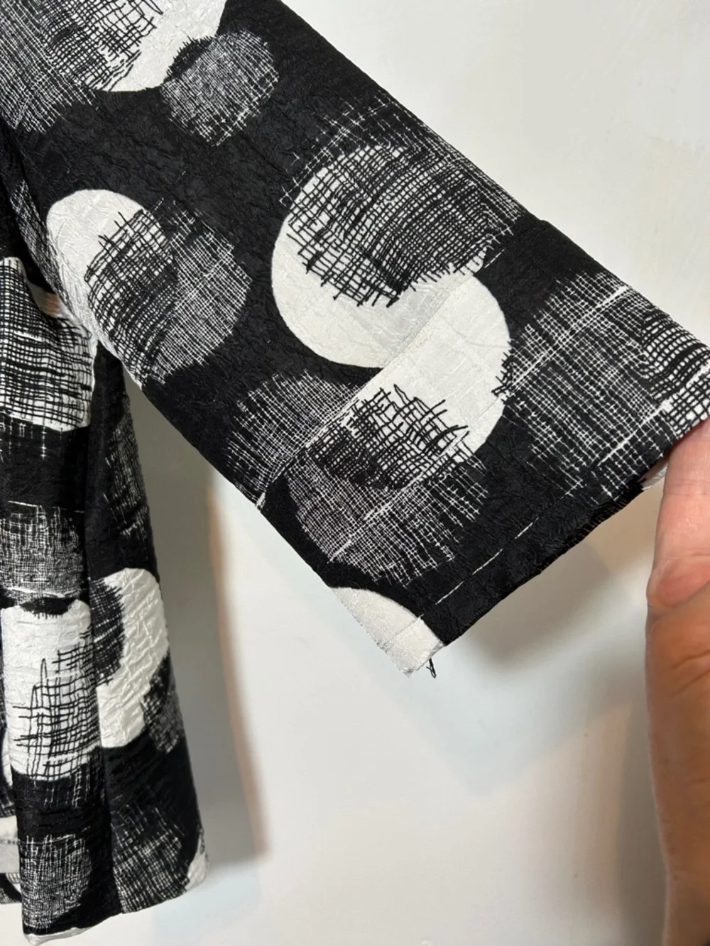 Joseph Ribkoff Art To Wear Black White Abstract Dot Button-Front Jacket Size 14 - Picture 3 of 9